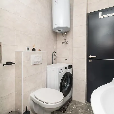 Blue Trail Apartment